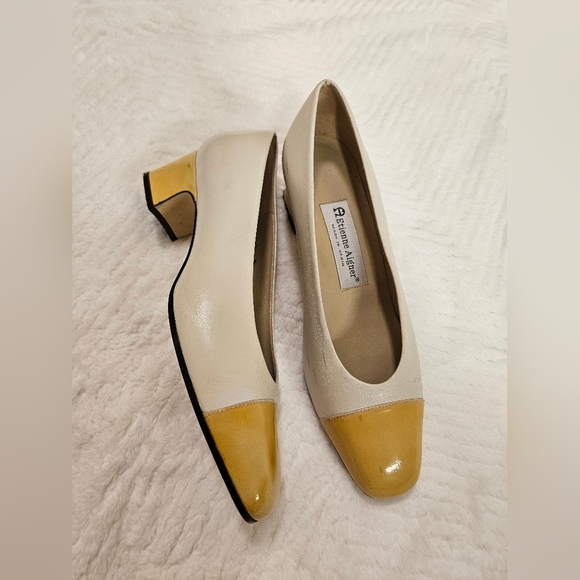 Vintage Etienne Aigner Leather Cap Toe Pump Shoes Heel  Yellow,Cream Size 7 - Picture 7 of 12